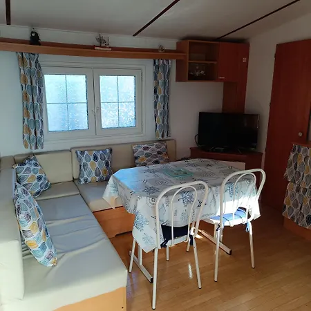 La Cabanne Du Pecheur Campsite *
