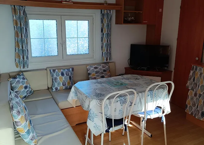 La Cabanne Du Pecheur Parque de Campismo *