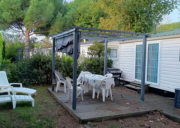 La Cabanne Du Pecheur Parque de Campismo *